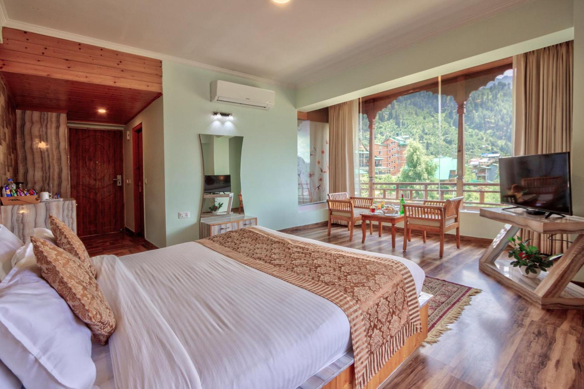Snow Flakes Resort And Spa Centrally Heated Luxury Resort, Manali