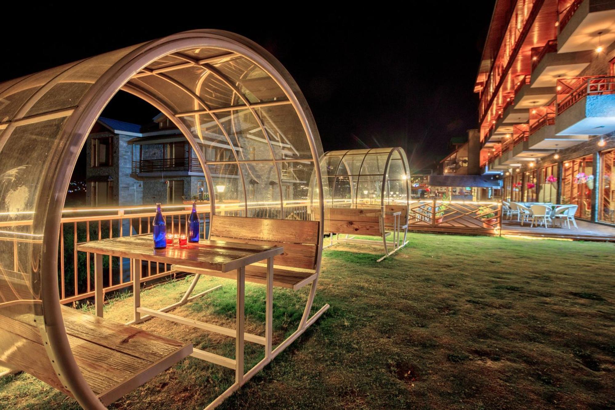 Snow Flakes Resort And Spa Centrally Heated Luxury Resort — Photos 3